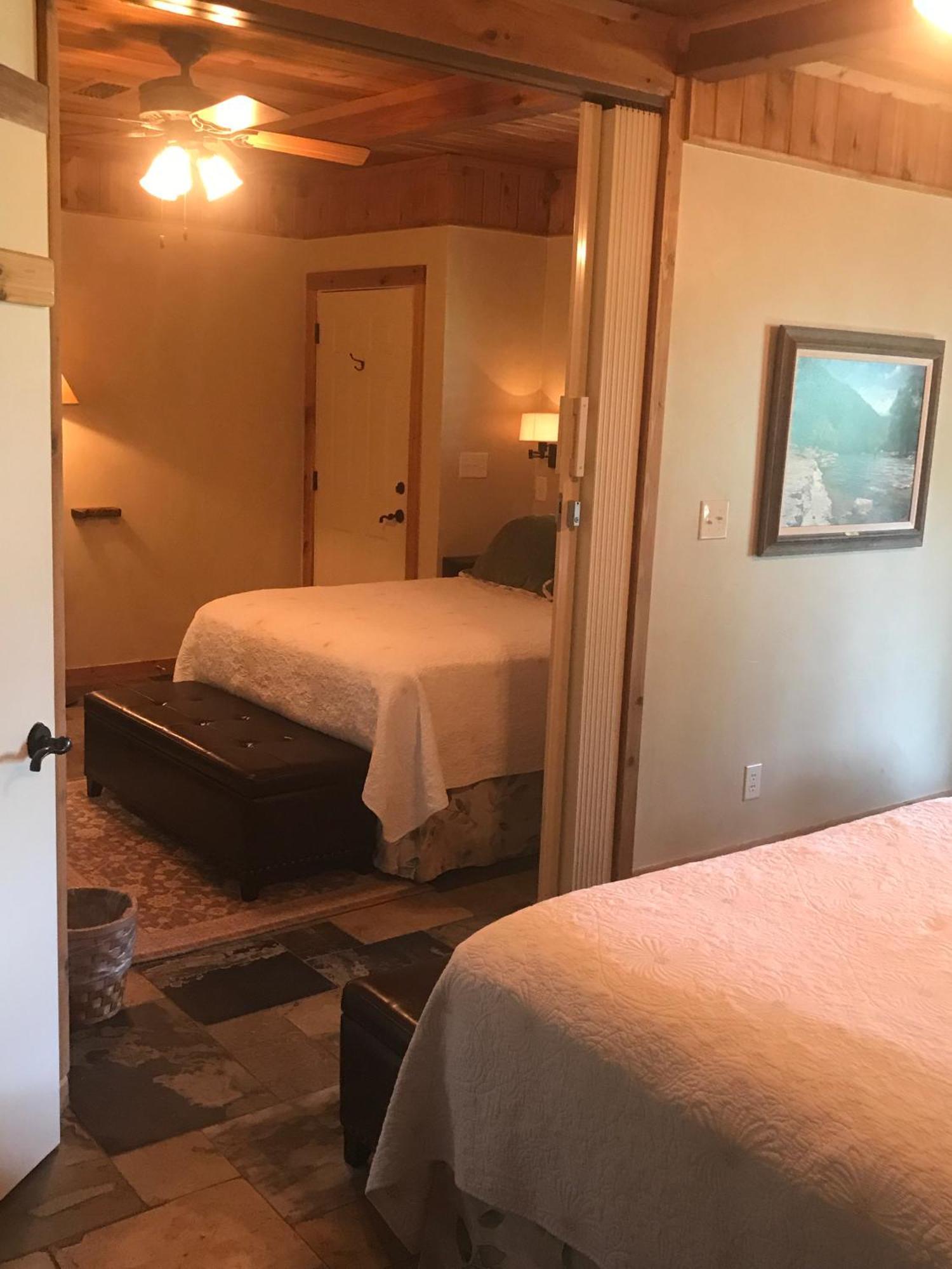فندق Joshua Creek Ranch بويرن الغرفة الصورة