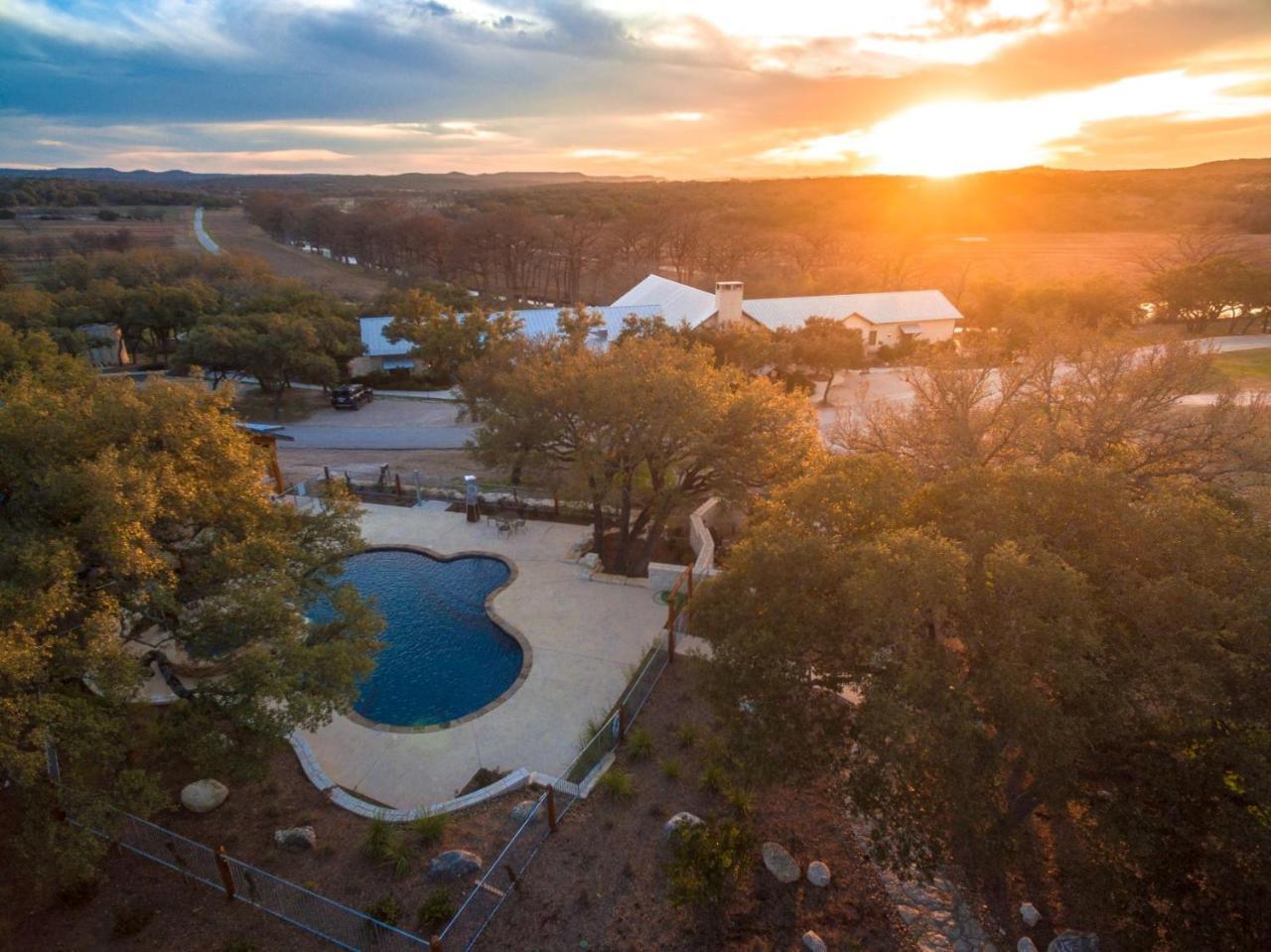 فندق Joshua Creek Ranch بويرن المظهر الخارجي الصورة